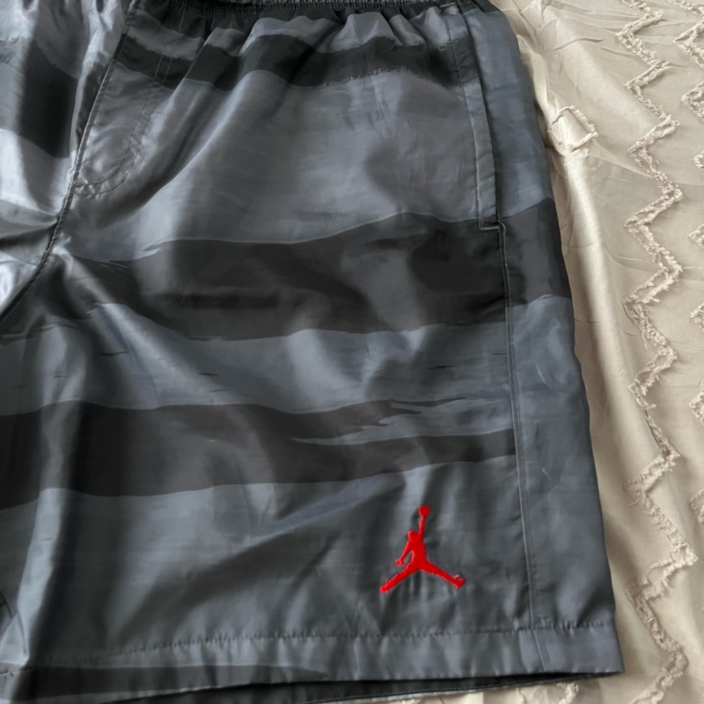 Air Jordan shorts large gray/black
